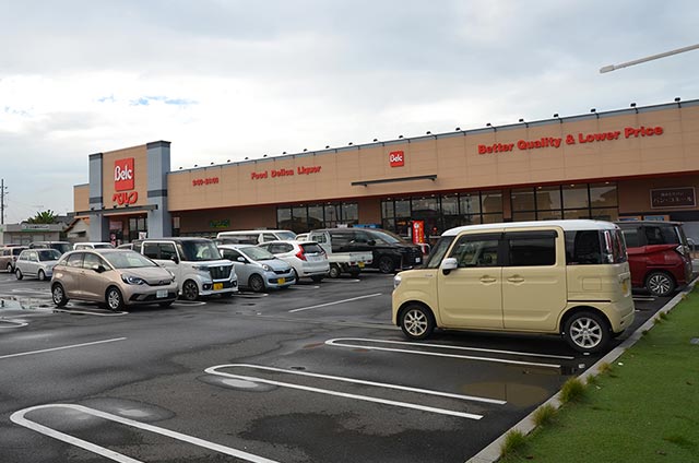 ベルク古河駒羽根店の駐車場03