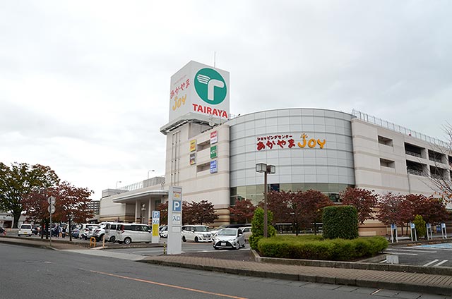 あかやまJOY敷地内の駐車場02